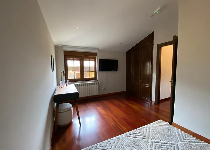 Casa Peruxo カントリーハウス リバデオ